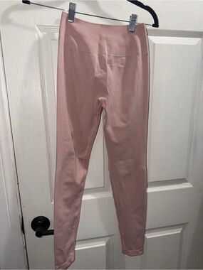 Alphalete Amplify Light Pink High-Waist Leggings